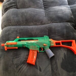 Splat r ball gun